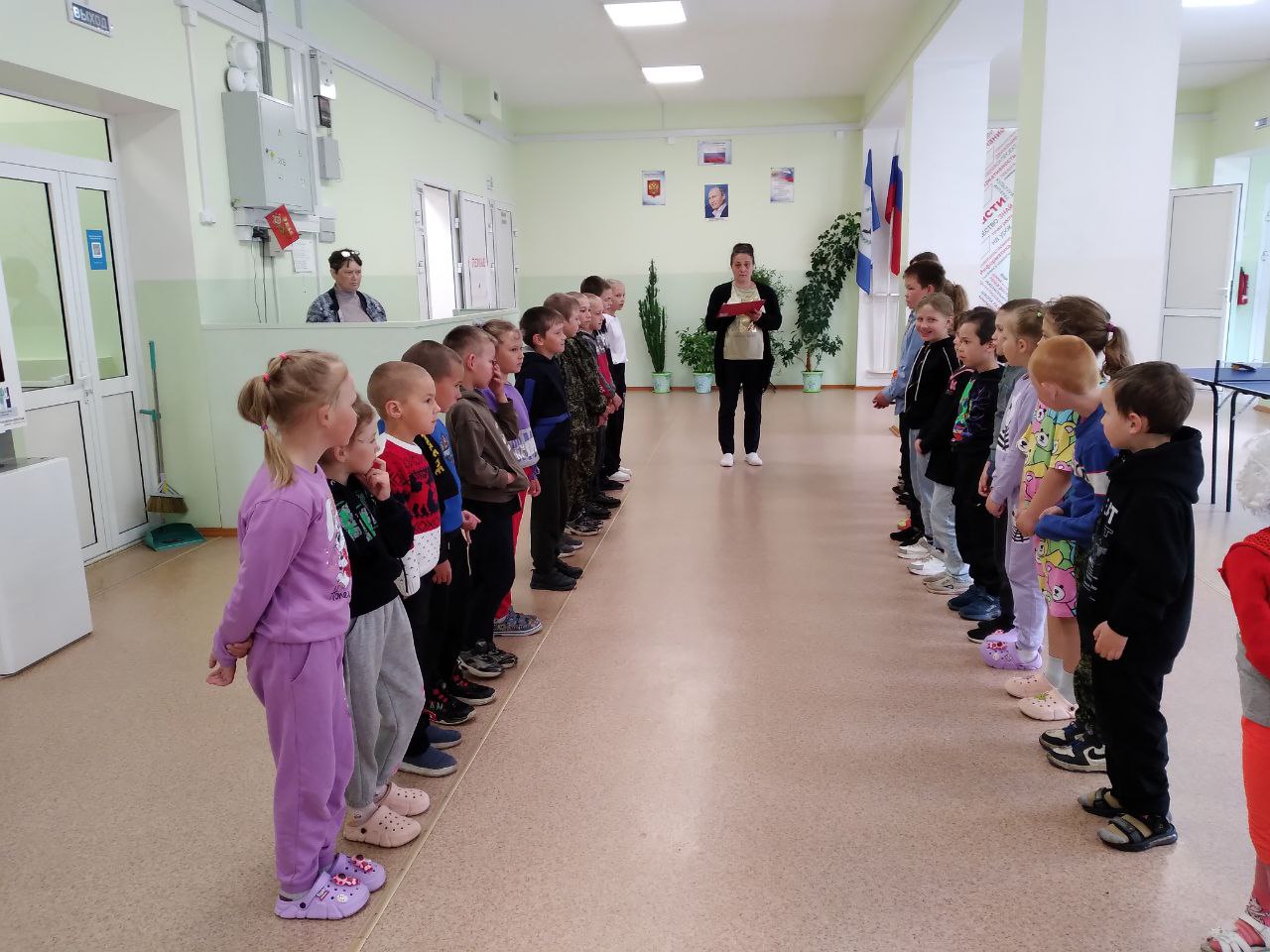 Изображения столовой.